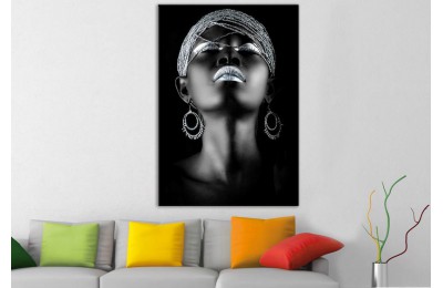 srda1b - Afrikalı Siyahi Kadın ve Gümüş Takılar Kanvas Tablo