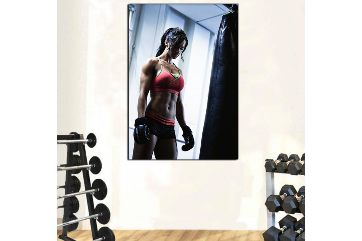 srss26 - Kum Torbası ile Kickbox Antrenmanı Yapan Fit Bayan Sporcu Kanvas Tablo