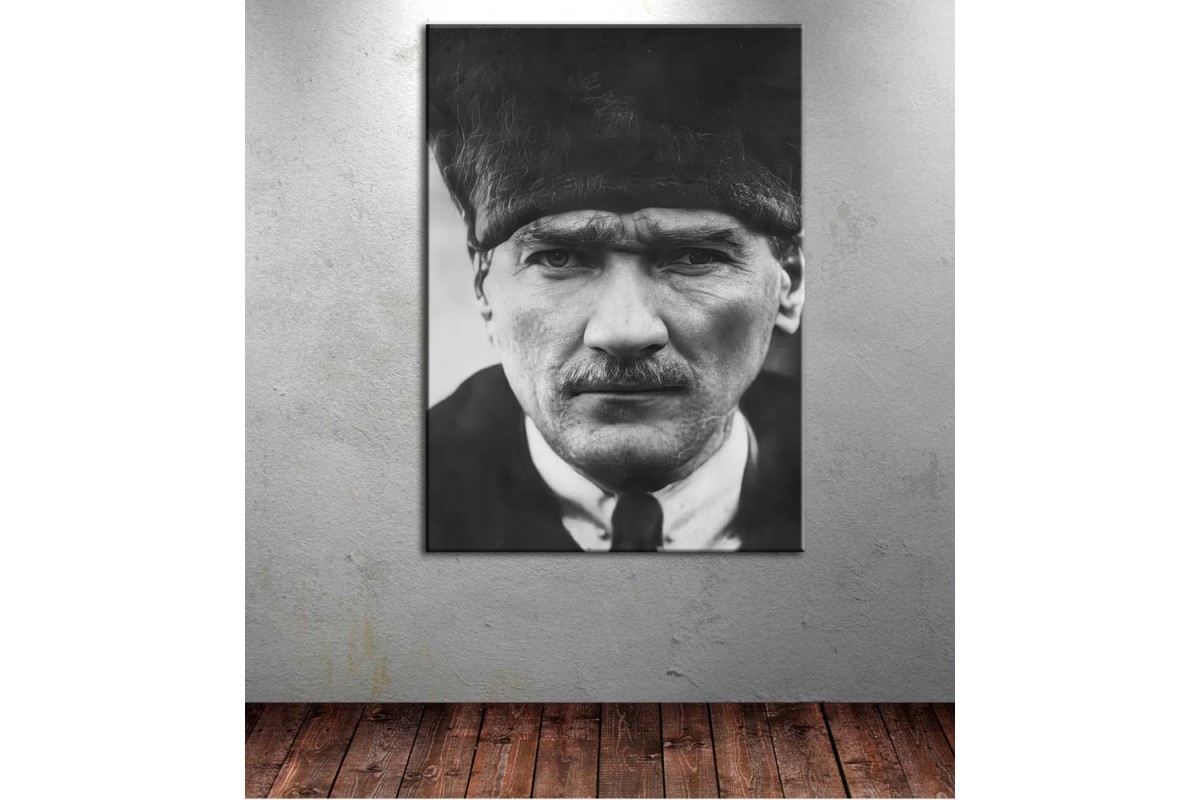 Atatürk Kalpaklı Siyah Beyaz Kanvas Tablo dkmr235